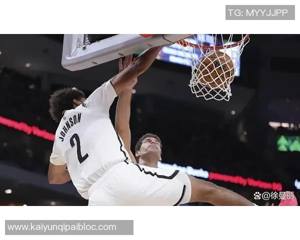 篮网主帅费尔南德斯因病缺席对雄鹿比赛球队面临挑战