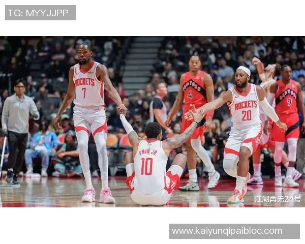 火箭队今日训练精彩瞬间KD与阿门击掌庆祝奥科吉上演霸气暴扣