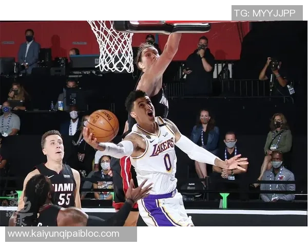 浓眉表现低迷仅得2分哈里森曾言时间将证明我的观点是否正确