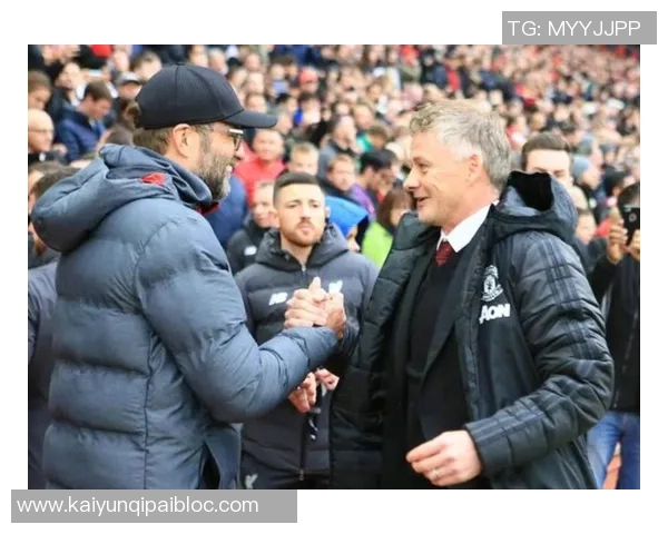 天空报道曼联与索尔斯克亚和卡里克接触或将任命新主帅