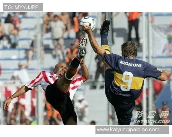 拉普拉塔大学生发声支持贝隆及全体球员坚决反对处罚决定